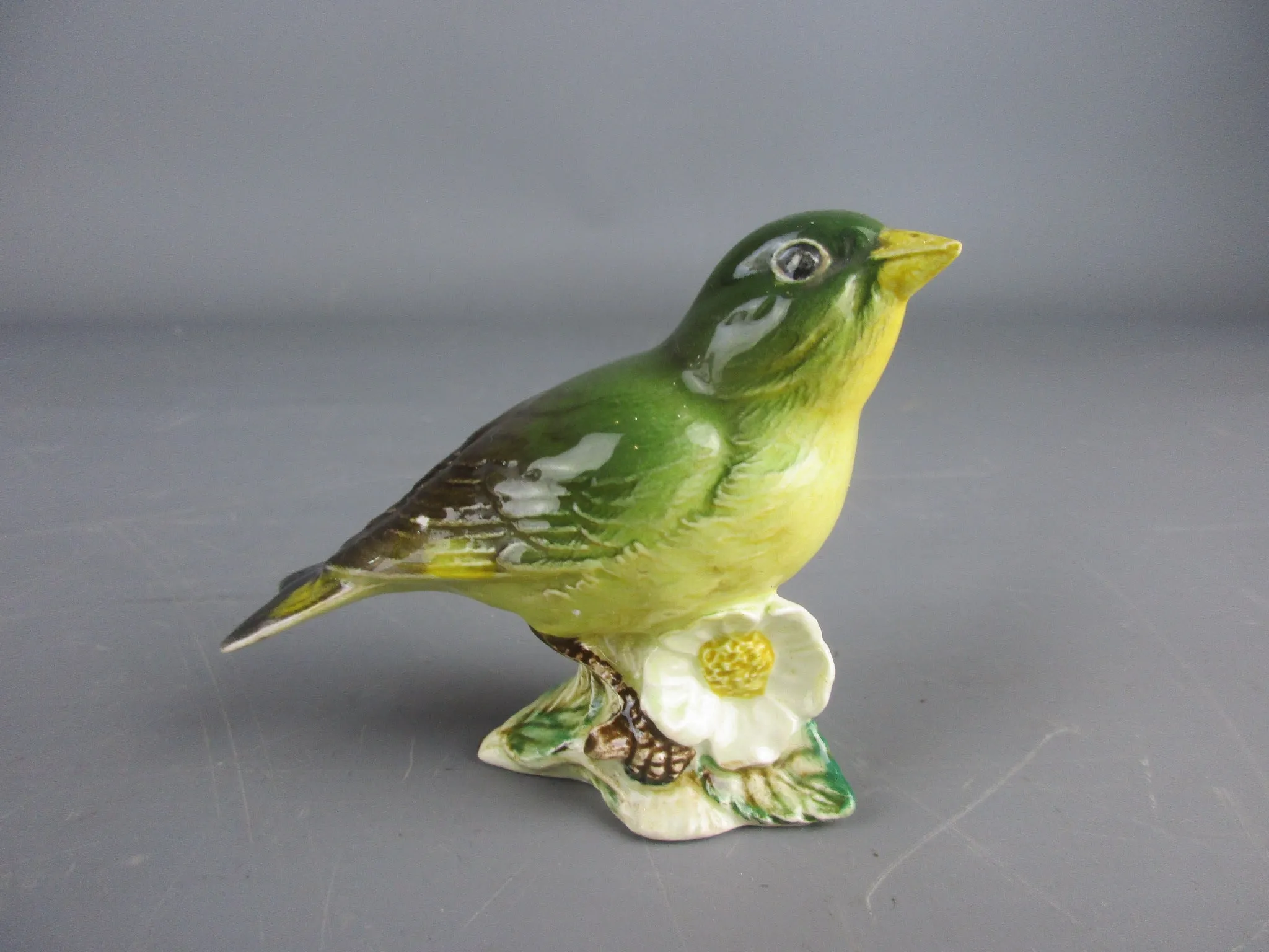 Beswick Ceramic Green Finch Figurine Vintage 1970