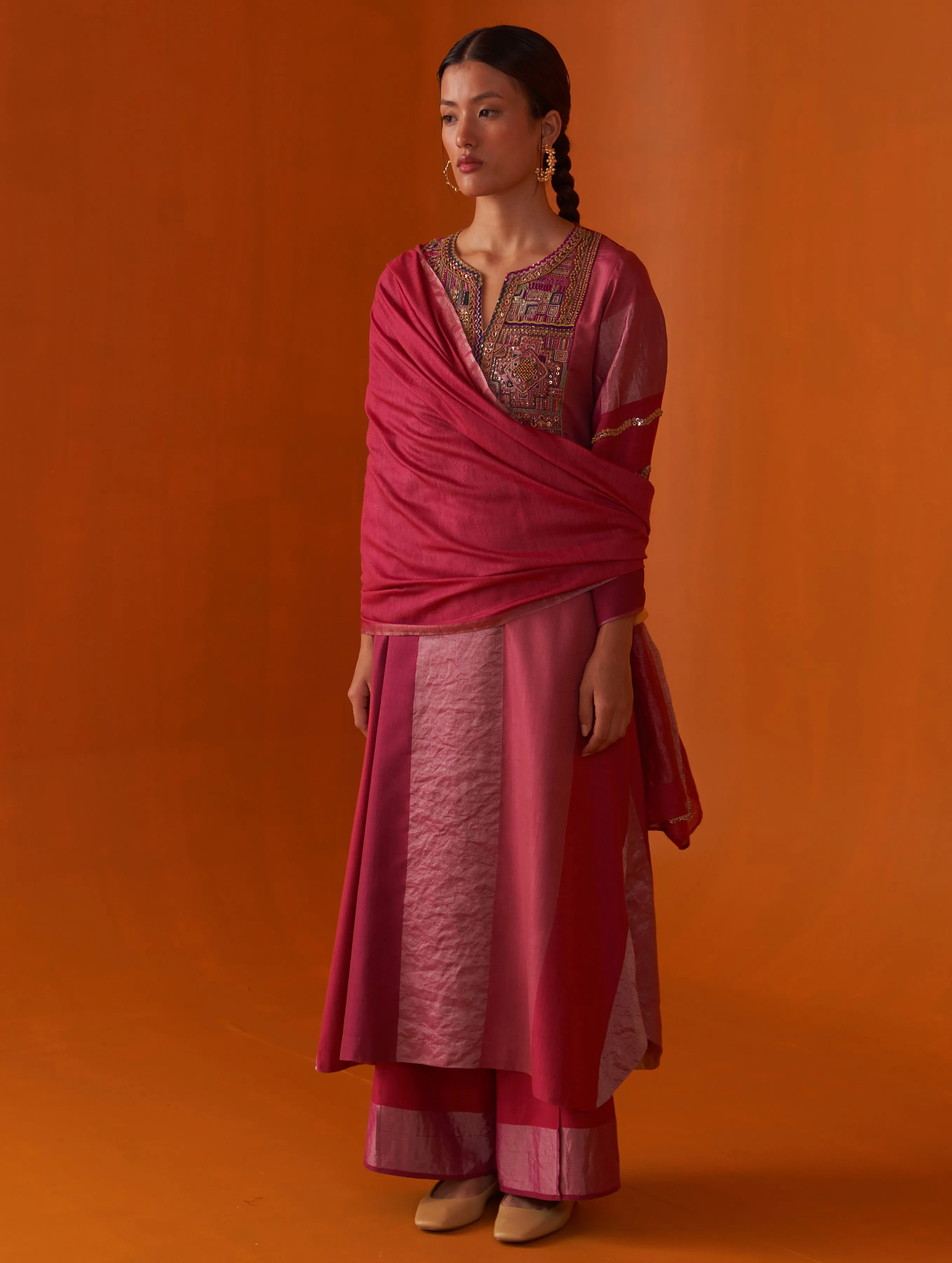 Eka Embroidered Silk Dupatta - Fuchsia Rose