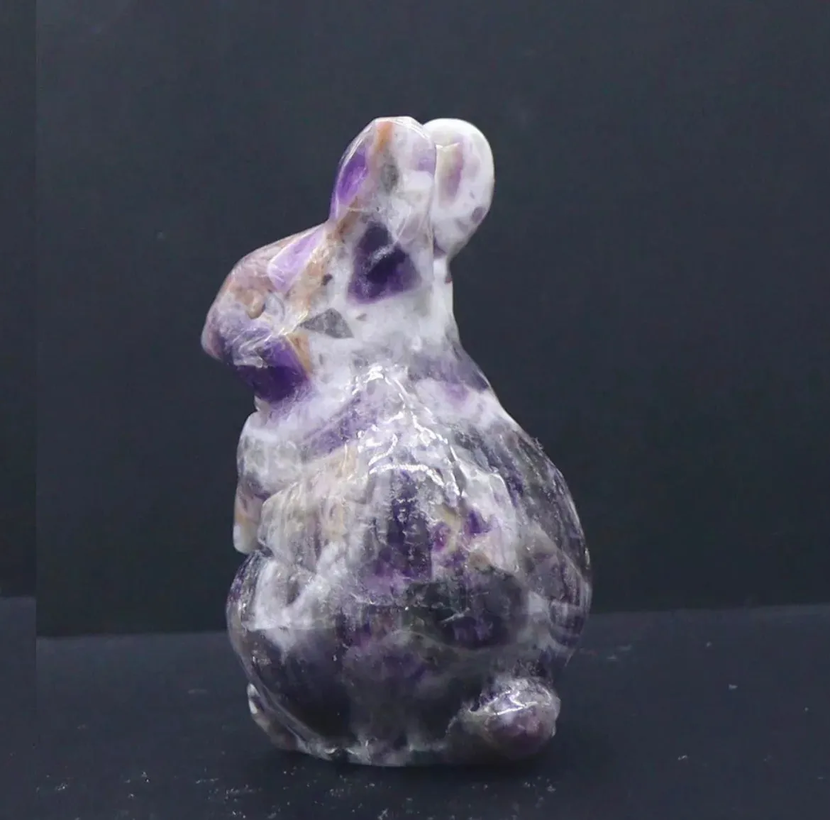 Natural amethyst gemstone bunny rabbit crystal figurine