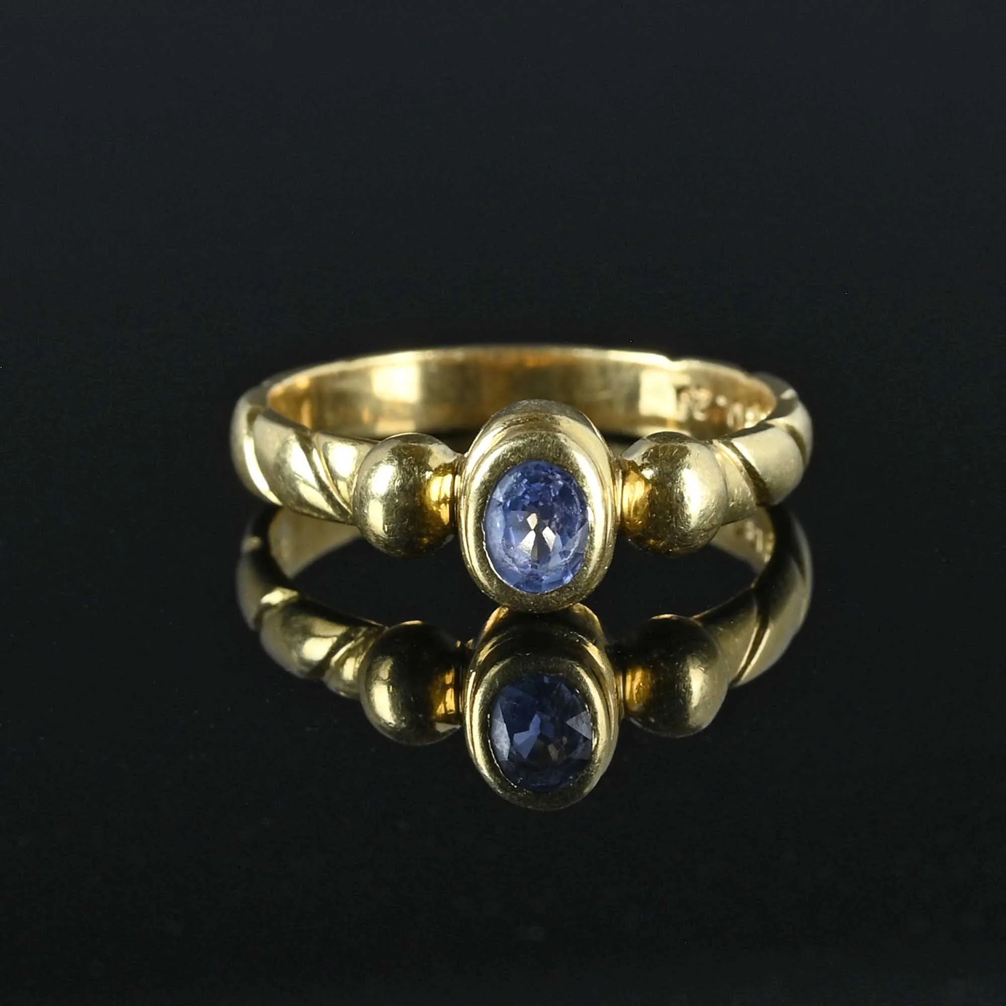 Vintage 18K Gold Natural Sapphire Band Ring